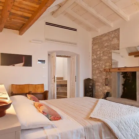 Loggia Martì Bed & Breakfast Gargnano